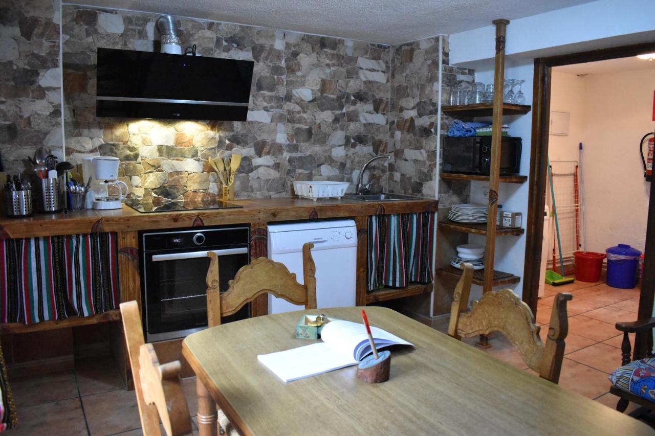 La Rocalla Del Tietar Villa Sotillo de la Adrada Bagian luar foto