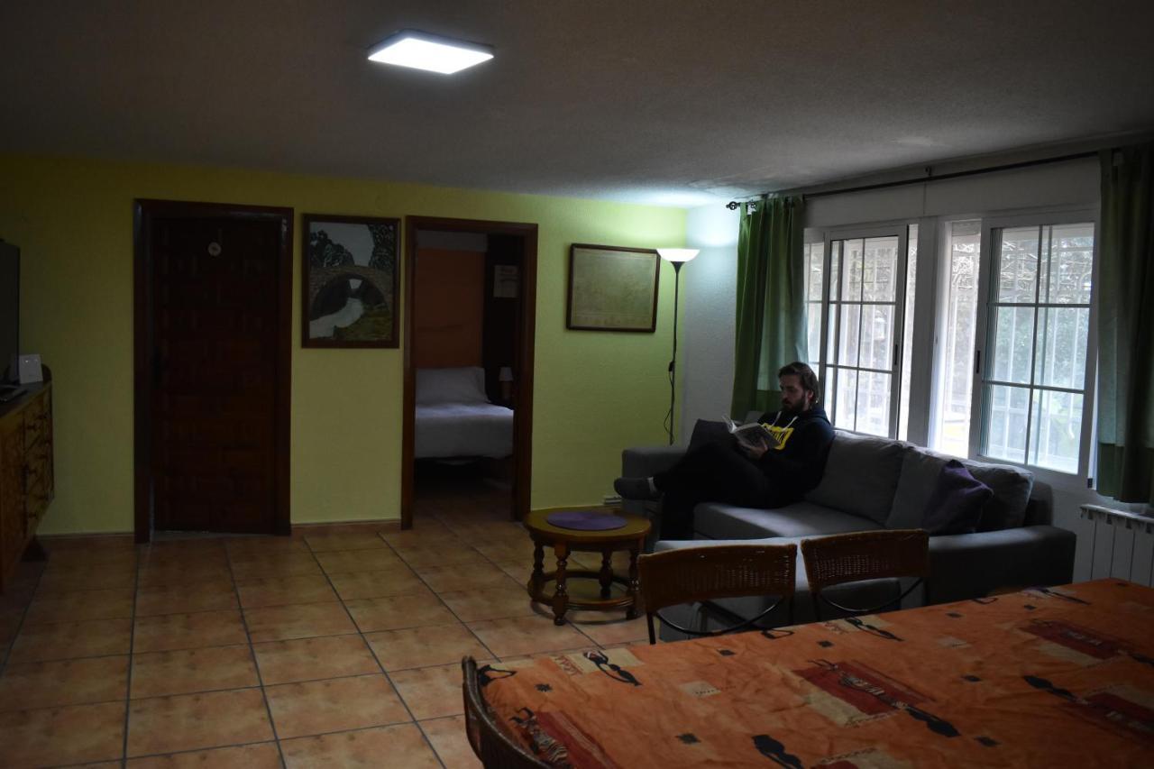 La Rocalla Del Tietar Villa Sotillo de la Adrada Bagian luar foto